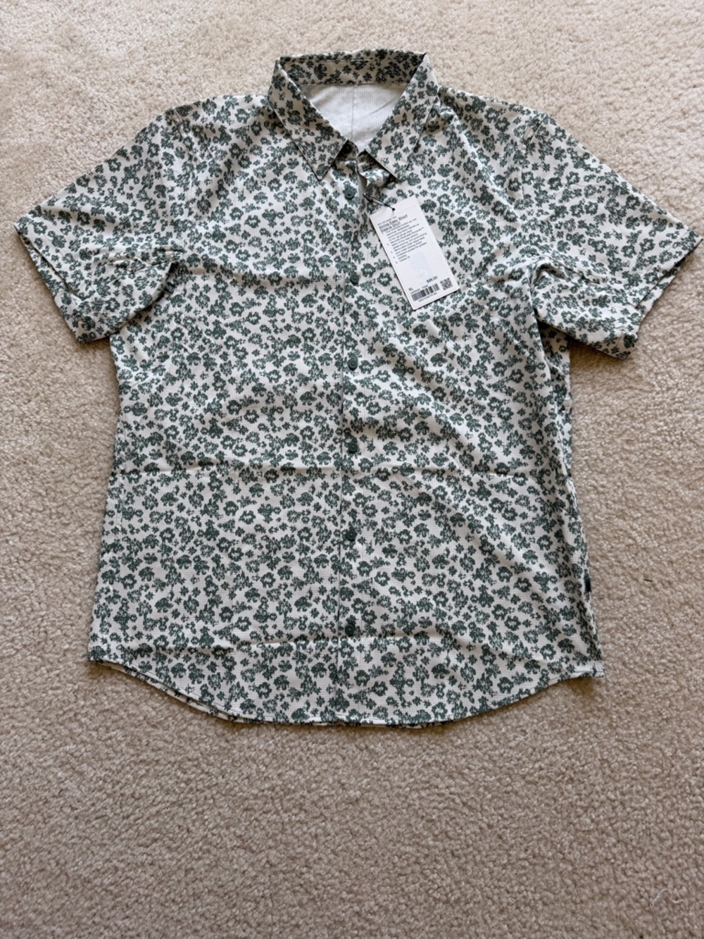 Men’s Lululemon Airing Easy Short Sleeve Shirt XL Green Floral Button-Up NWT